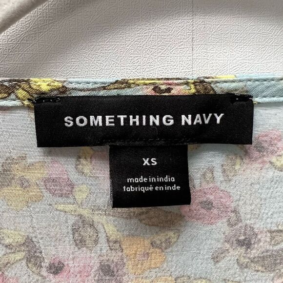Something Navy Arielle Charnas Floral Top Size XS - Picture 10 of 10